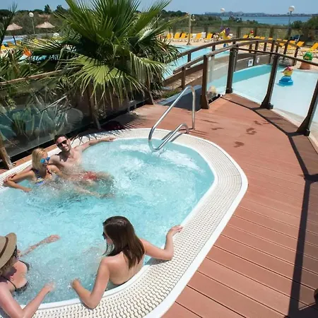 Bt - L'aventura 2 Ch, 2 Sdb, Entre Et Petite Camargue, Super Equipe Campsite Lattes